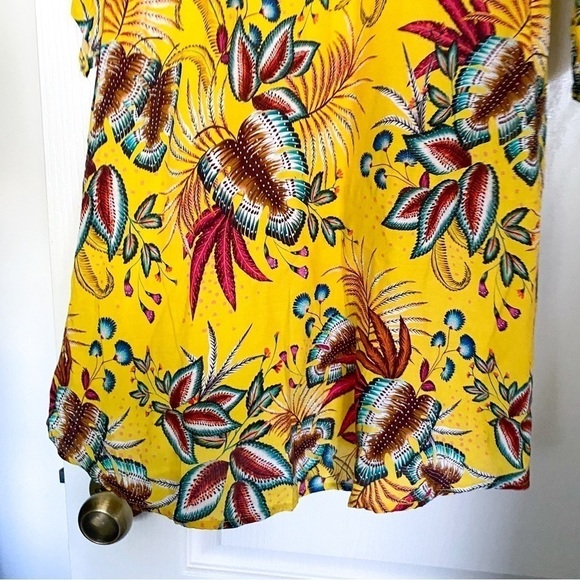 Farm Rio Dress Bria Smocked Mini Floral Off-Shoulder Yellow Multi XS EUC - Picture 3 of 8